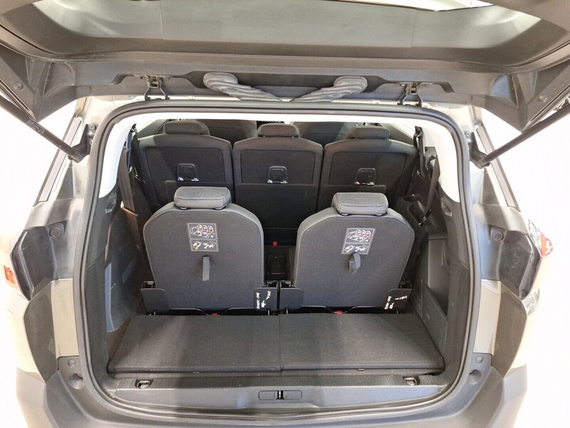 Peugeot 5008 vaihtoauto