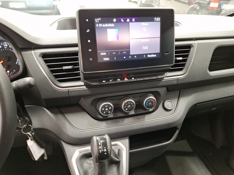 Nissan Primastar vaihtoauto