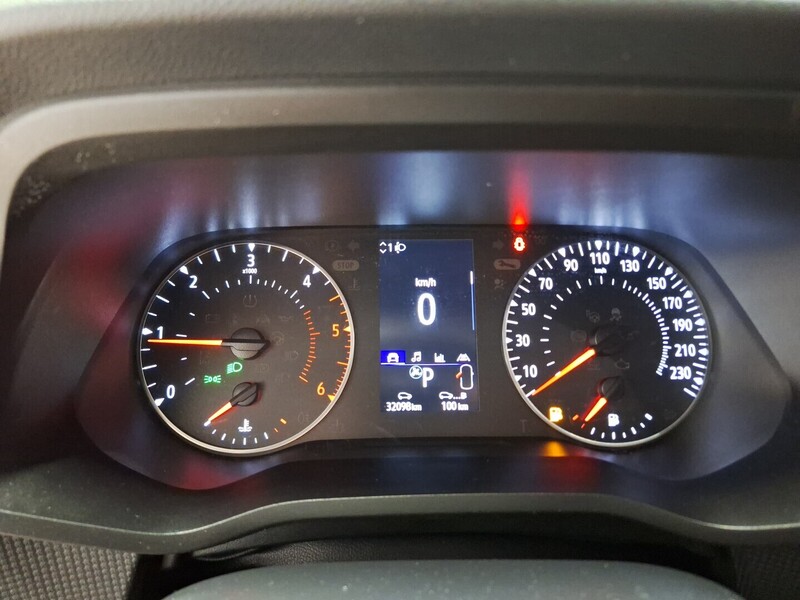 Nissan Primastar vaihtoauto