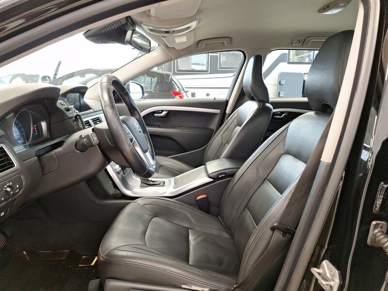 Volvo V70 vaihtoauto