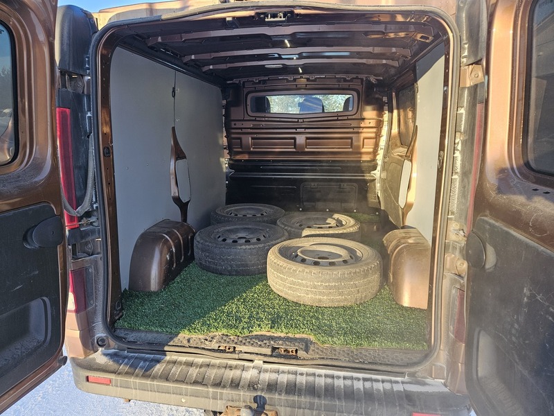 Opel Vivaro vaihtoauto