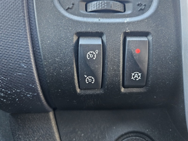 Opel Vivaro vaihtoauto