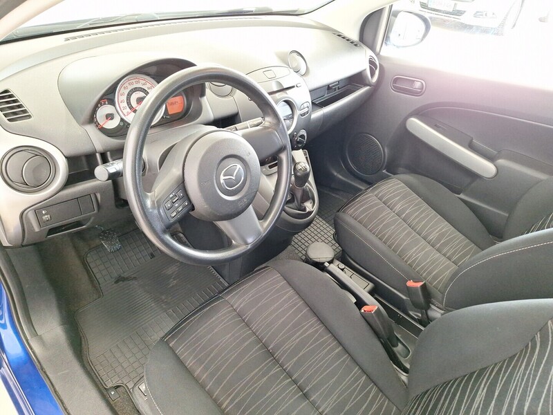 Mazda 2 vaihtoauto