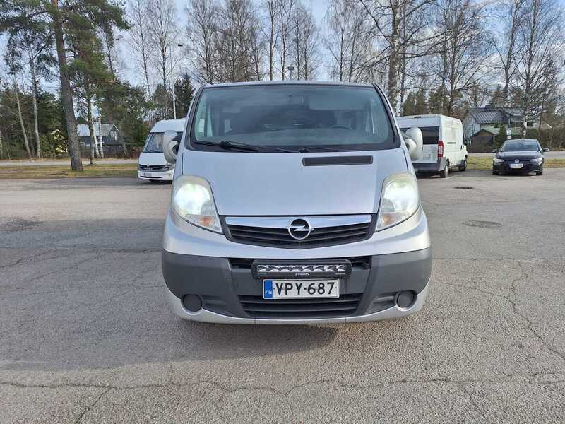 Opel Vivaro vaihtoauto