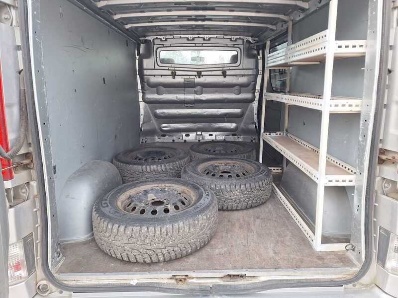 Opel Vivaro vaihtoauto