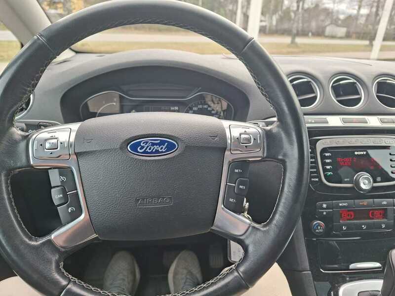 Ford S-MAX vaihtoauto