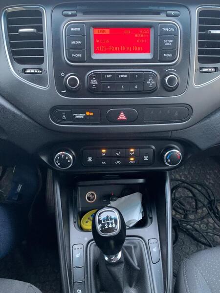 Kia Carens vaihtoauto