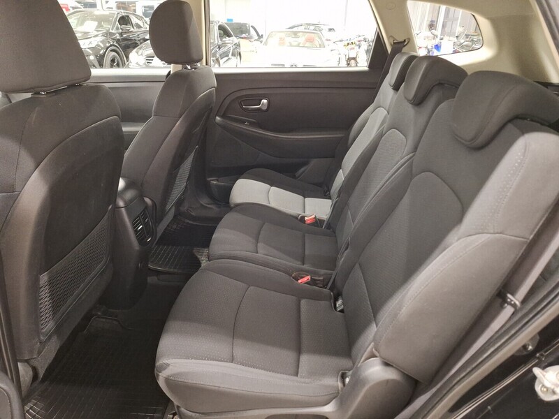 Kia Carens vaihtoauto