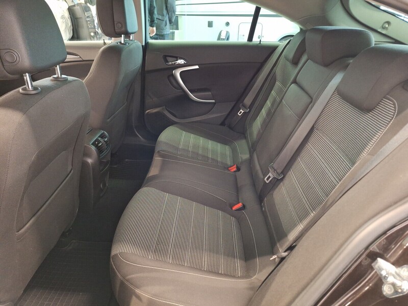 Opel Insignia vaihtoauto