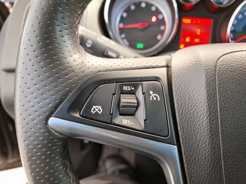 Opel Insignia vaihtoauto