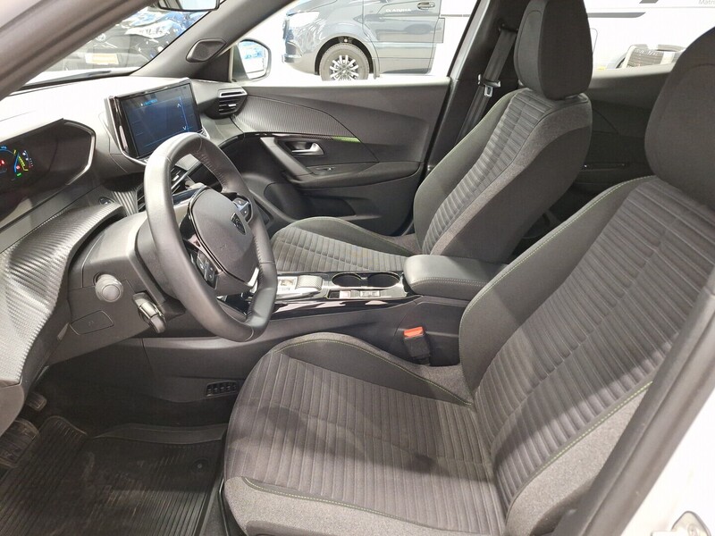 Peugeot e-2008 vaihtoauto