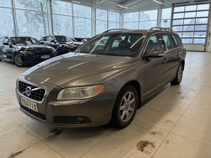 Volvo V70 vaihtoauto