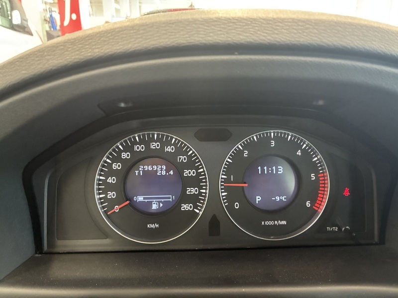 Volvo V70 vaihtoauto