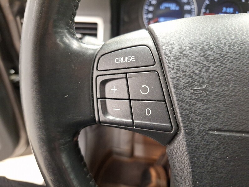 Volvo V70 vaihtoauto