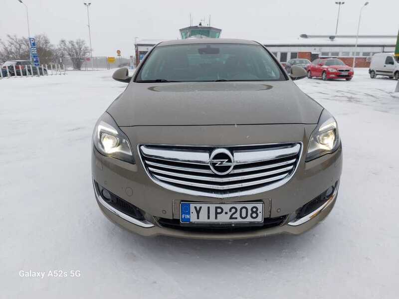 Opel Insignia vaihtoauto