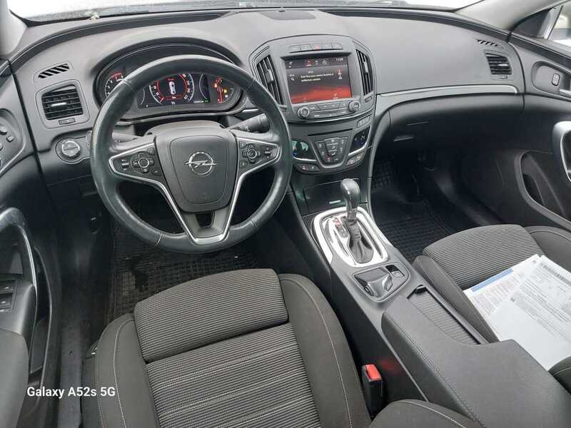Opel Insignia vaihtoauto