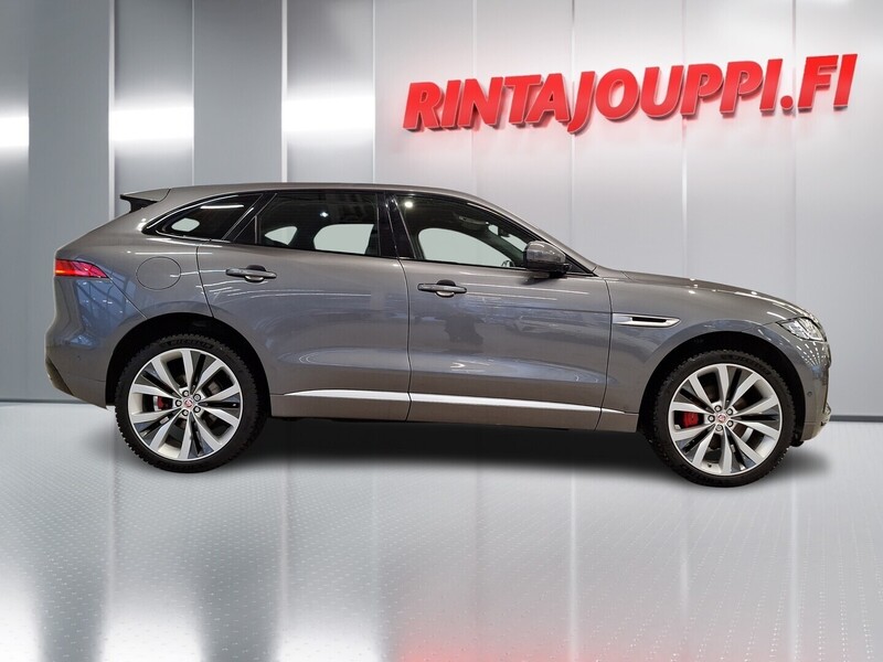 Jaguar F-PACE vaihtoauto