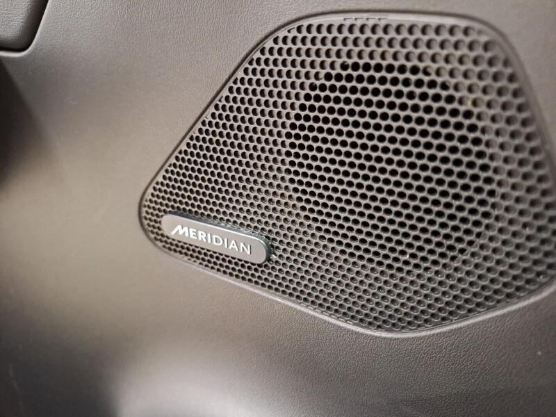 Jaguar F-PACE vaihtoauto