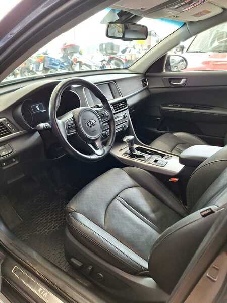 Kia Optima vaihtoauto