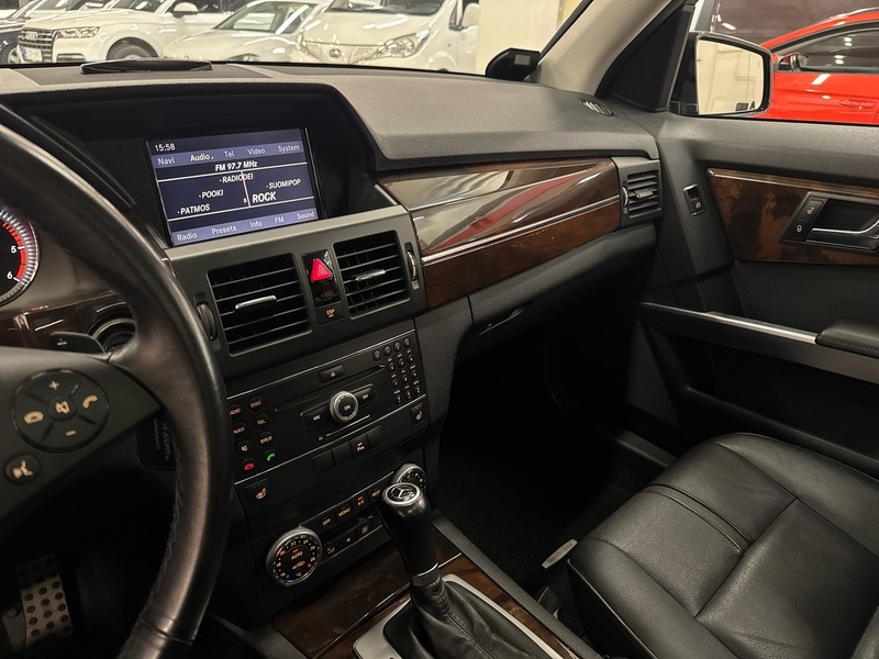 Mercedes-Benz GLK vaihtoauto