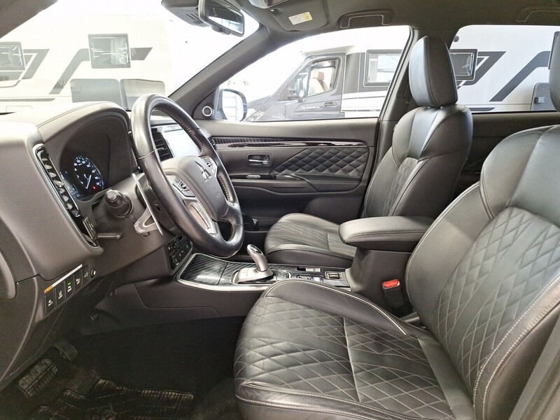 Mitsubishi Outlander PHEV vaihtoauto