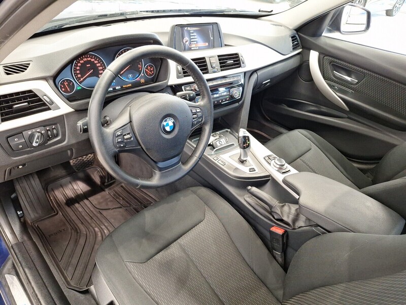 BMW 330 vaihtoauto
