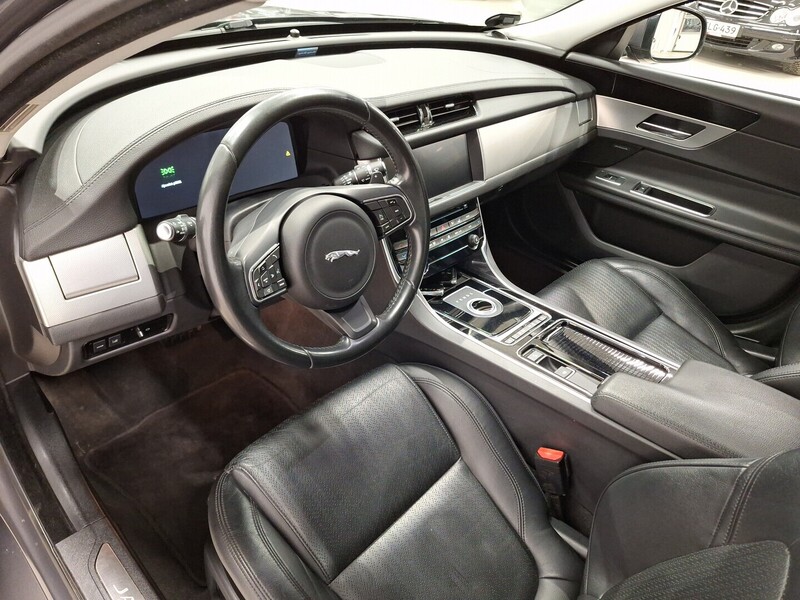 Jaguar XF vaihtoauto