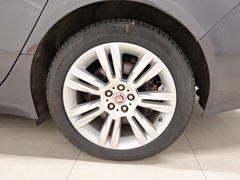 Jaguar XF vaihtoauto