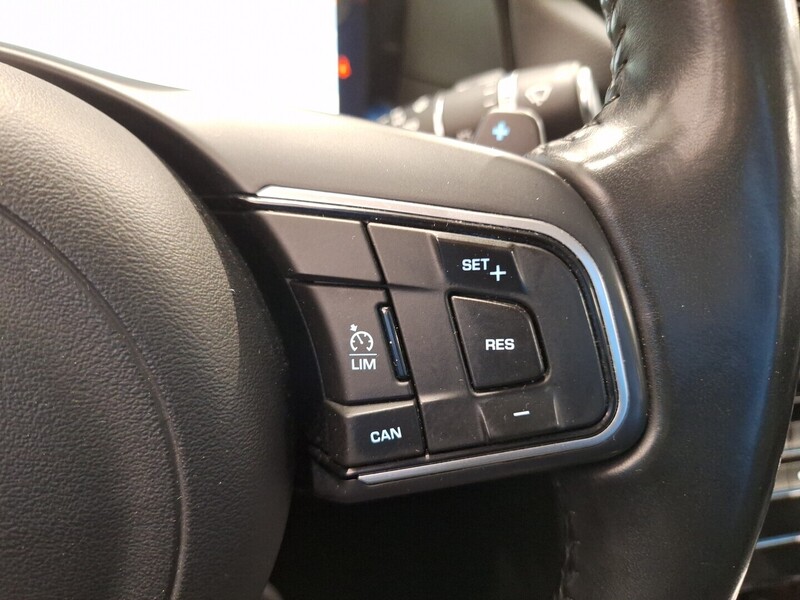 Jaguar XF vaihtoauto