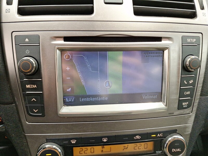 Toyota Avensis vaihtoauto