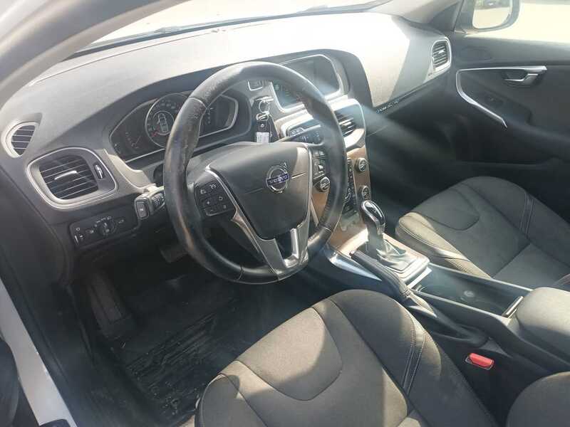Volvo V40 Cross Country vaihtoauto