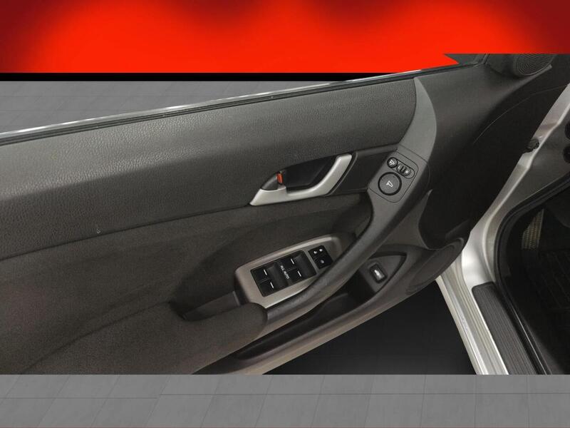 Honda Accord vaihtoauto