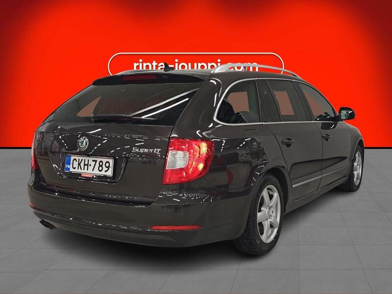 Skoda Superb vaihtoauto