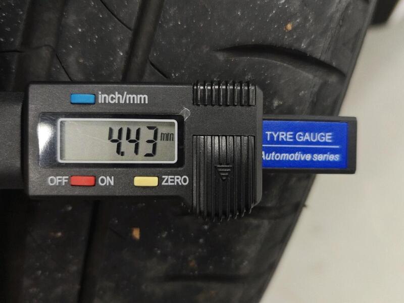 Honda Insight vaihtoauto