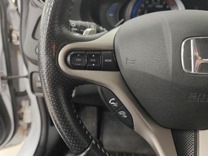 Honda Insight vaihtoauto