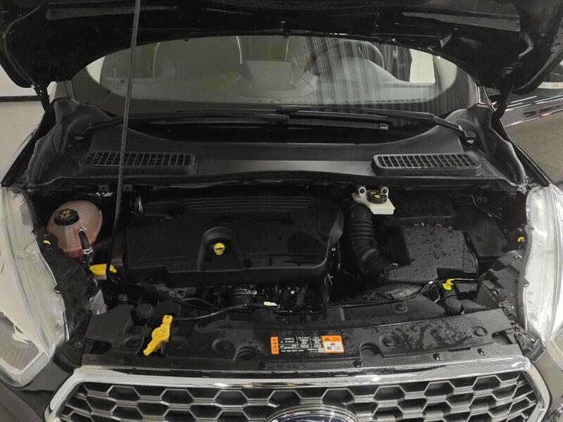 Ford Kuga vaihtoauto