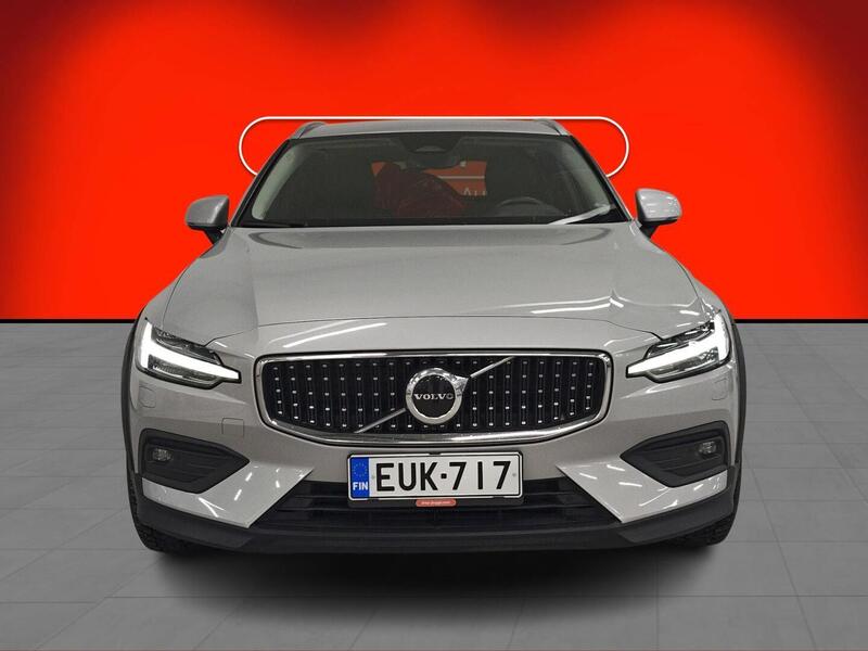 Volvo V60 Cross Country vaihtoauto