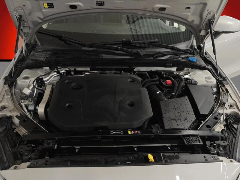 Volvo V60 Cross Country vaihtoauto