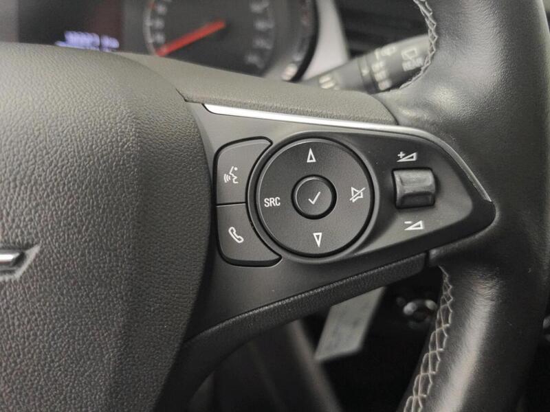 Opel Crossland X vaihtoauto