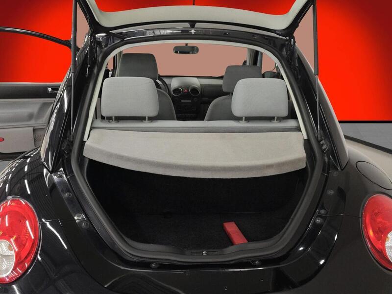 Volkswagen New Beetle vaihtoauto