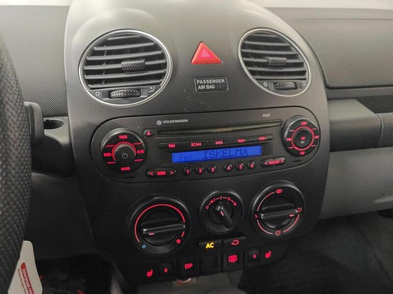 Volkswagen New Beetle vaihtoauto