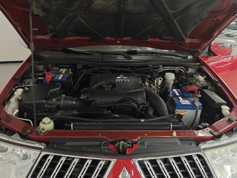 Mitsubishi L200 vaihtoauto