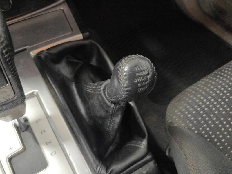 Mitsubishi L200 vaihtoauto