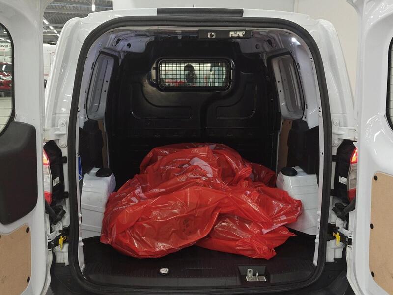 Ford Transit Courier vaihtoauto