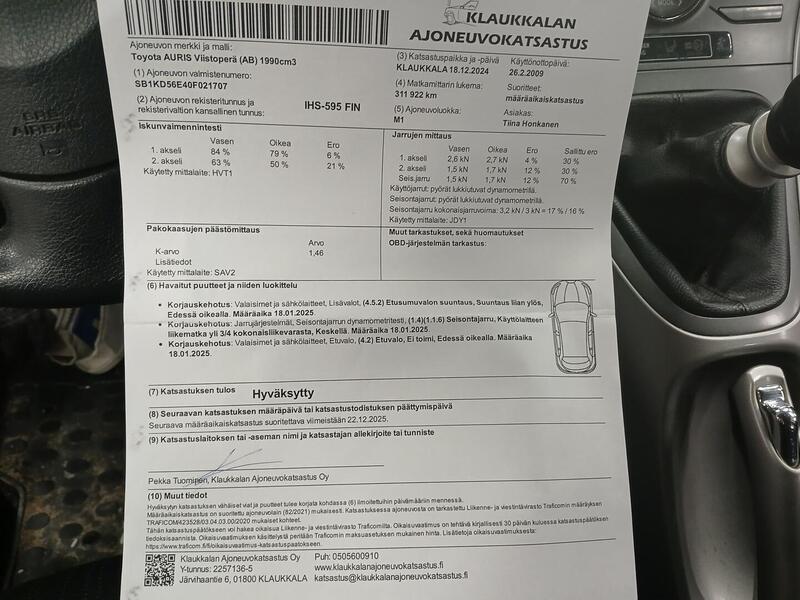 Toyota Auris vaihtoauto