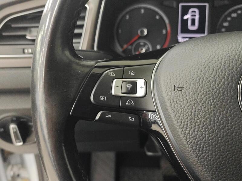 Volkswagen T-Roc vaihtoauto