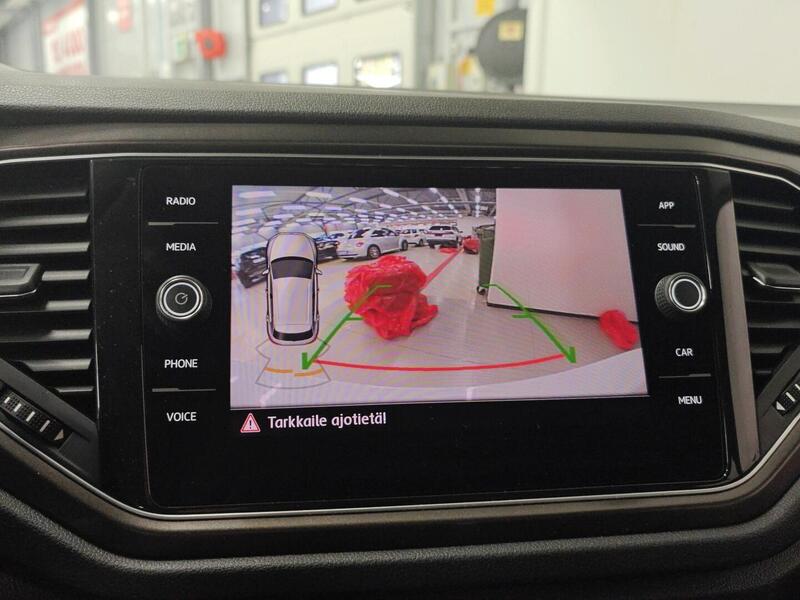 Volkswagen T-Roc vaihtoauto