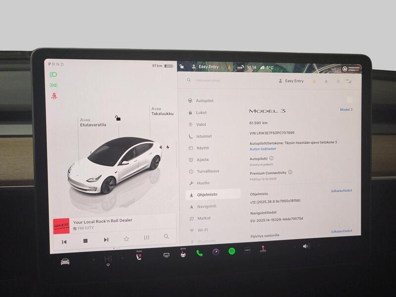 Tesla Model 3 vaihtoauto