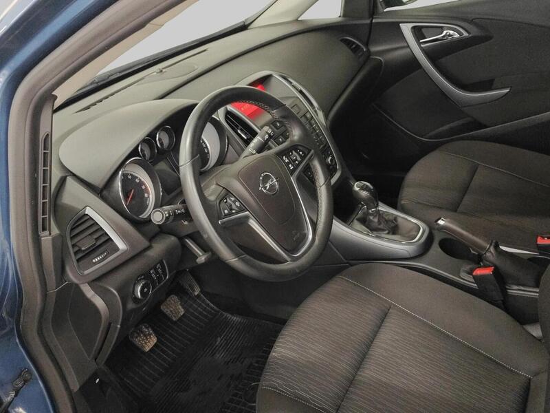 Opel Astra vaihtoauto