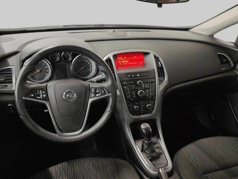 Opel Astra vaihtoauto